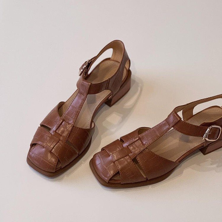 รองเท้าแตะสตรีฤดูร้อนแฟชั่นใหม - Vintage Fashion In 2026 บทวิจารณ์และราคา