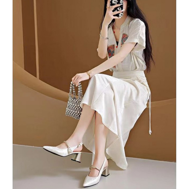 รองเท้าส้นตึกแบบสวมเปิดส้น ปลา - Vintage Fashion In 2026 บทวิจารณ์และราคา