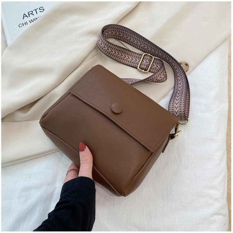 กระเป๋าผ้าอ้อมดีไซน์เนอร์สุดฮิ - Vintage Fashion Icons บทวิจารณ์และราคา
